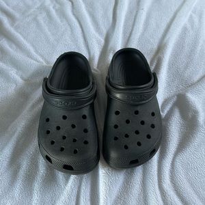 Black crocs